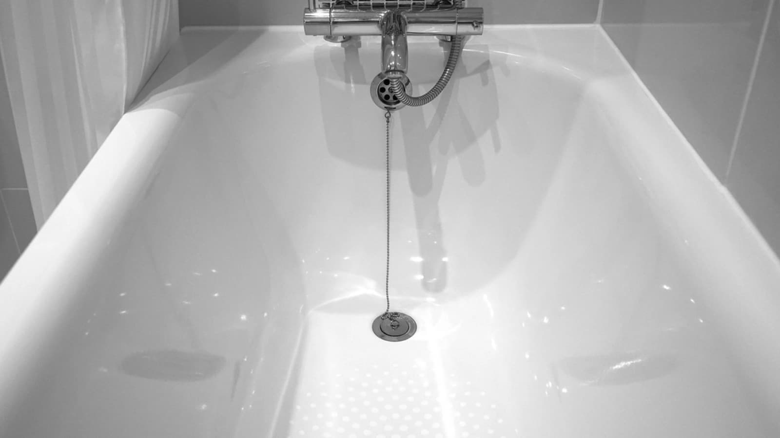 Ablauf einer Badewanne